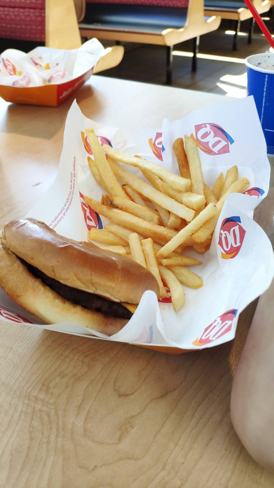 Dairy Queen Grill & Chill | restaurant | 374 E Chestnut Hill Rd, Newark, DE 19713, USA | 3027375071 OR +1 302-737-5071