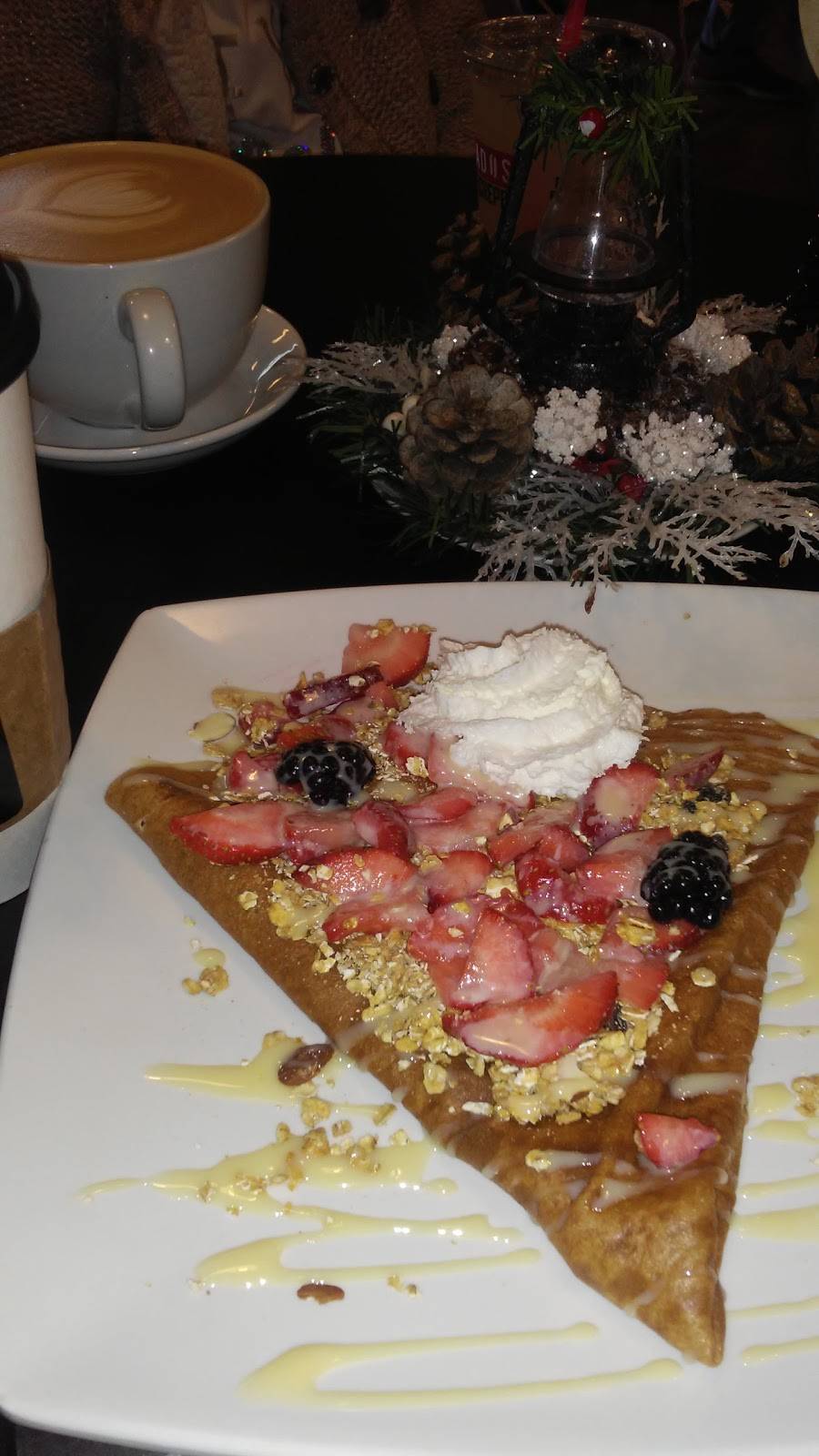 Pizza Hut | restaurant | 10685 W Indian School Rd #J, Avondale, AZ 85392, USA | 6237721553 OR +1 623-772-1553