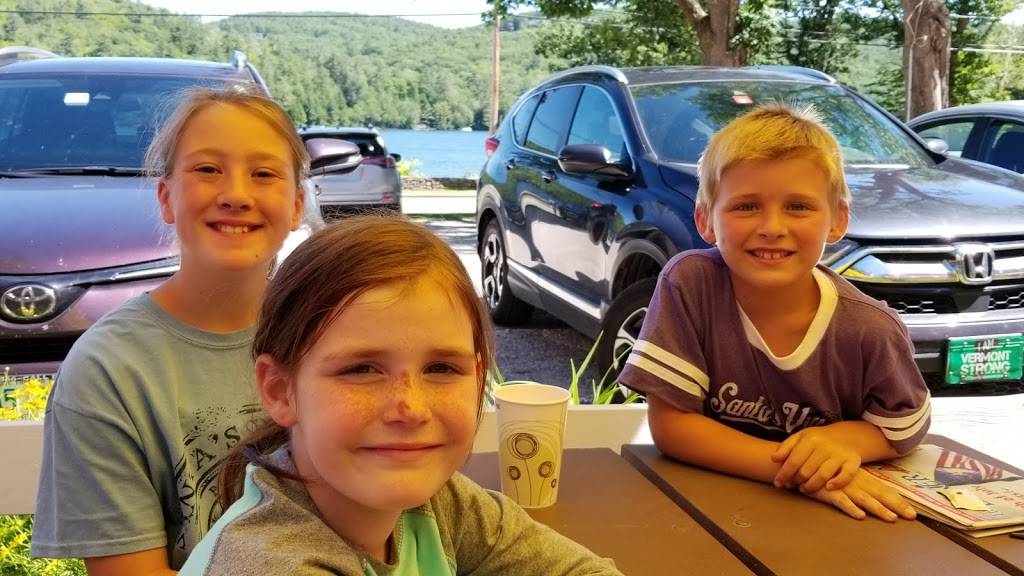 Squam Lakeside Farm | restaurant | 1002 NH-25, Holderness, NH 03245, USA | 6039682121 OR +1 603-968-2121