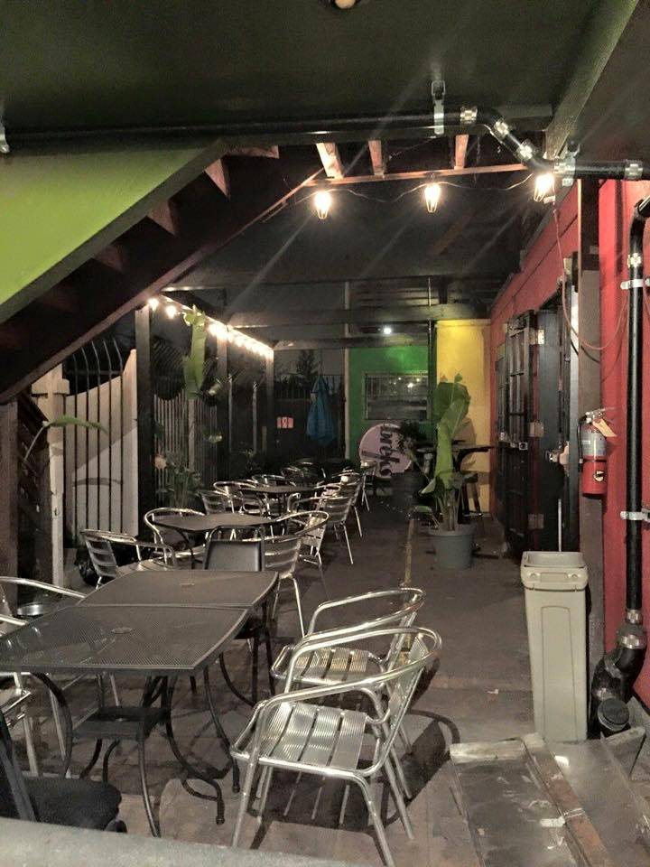 BRIX 581 | restaurant | 581 5th St, Oakland, CA 94607, USA | 4157247274 OR +1 415-724-7274