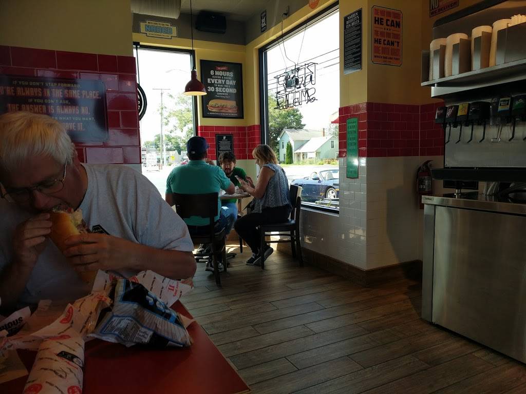 Jimmy Johns | meal delivery | 845 Egg Harbor Rd, Sturgeon Bay, WI 54235, USA | 9208181460 OR +1 920-818-1460