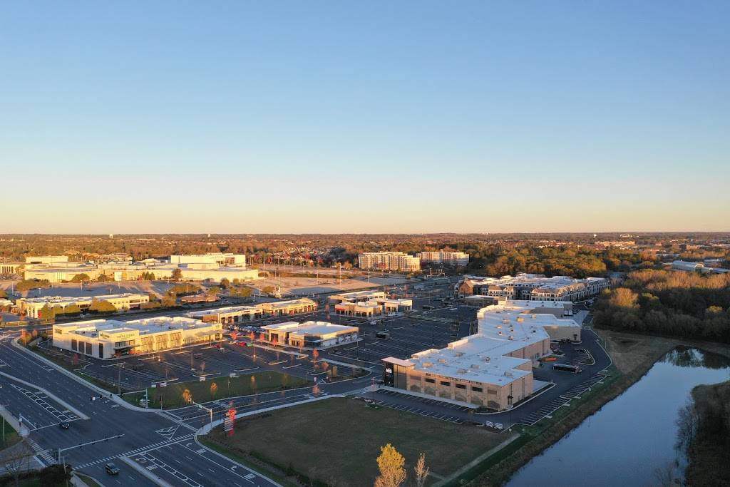 Mellody Farm | shopping mall | 851-1101 Milwaukee Ave, Vernon Hills, IL 60061, USA | 6306452800 OR +1 630-645-2800