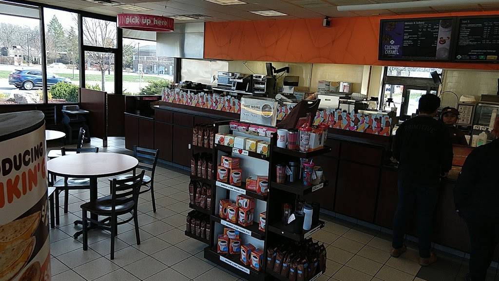 Dunkin | cafe | 811 E Ogden Ave, Naperville, IL 60563, USA | 6303550472 OR +1 630-355-0472