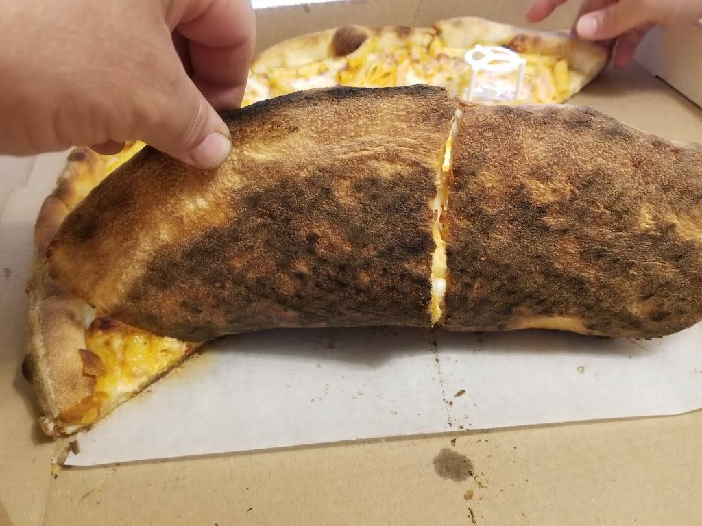 Gigis Pizza | restaurant | 673 Hillside Avenue, New Hyde Park, NY 11040, USA | 5163267879 OR +1 516-326-7879