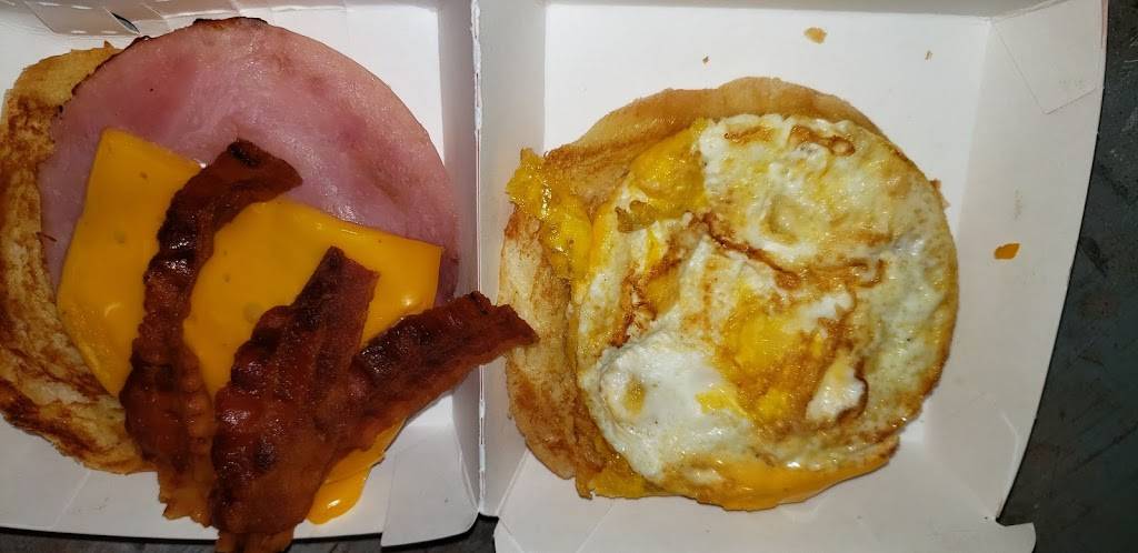 Jack in the Box | restaurant | 5850 Gulf Fwy, Houston, TX 77023, USA | 7139232188 OR +1 713-923-2188