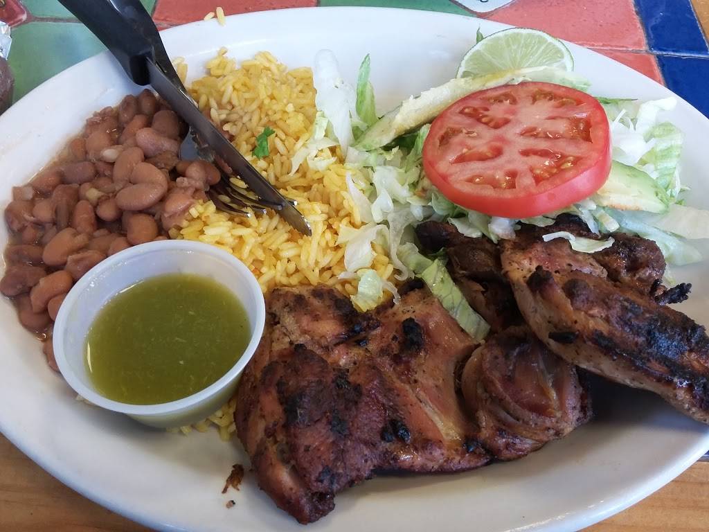 Tacos Lupita | restaurant | 129 Munroe St, Lynn, MA 01901, USA | 7815936437 OR +1 781-593-6437