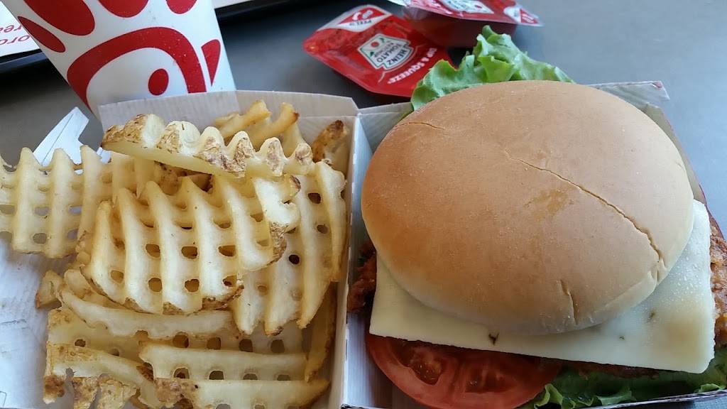 Chick-fil-A | restaurant | 700 S Orlando Ave, Winter Park, FL 32789, USA | 4076222445 OR +1 407-622-2445