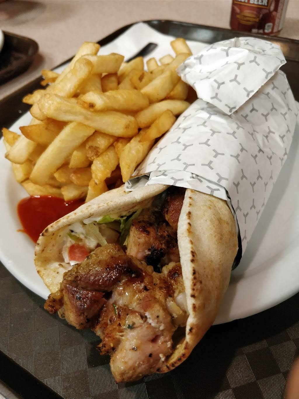 The Flame Restaurant & Tavern | restaurant | 1387 Lawrence Ave W, Toronto, ON M6L 1A4, Canada | 4162407073 OR +1 416-240-7073