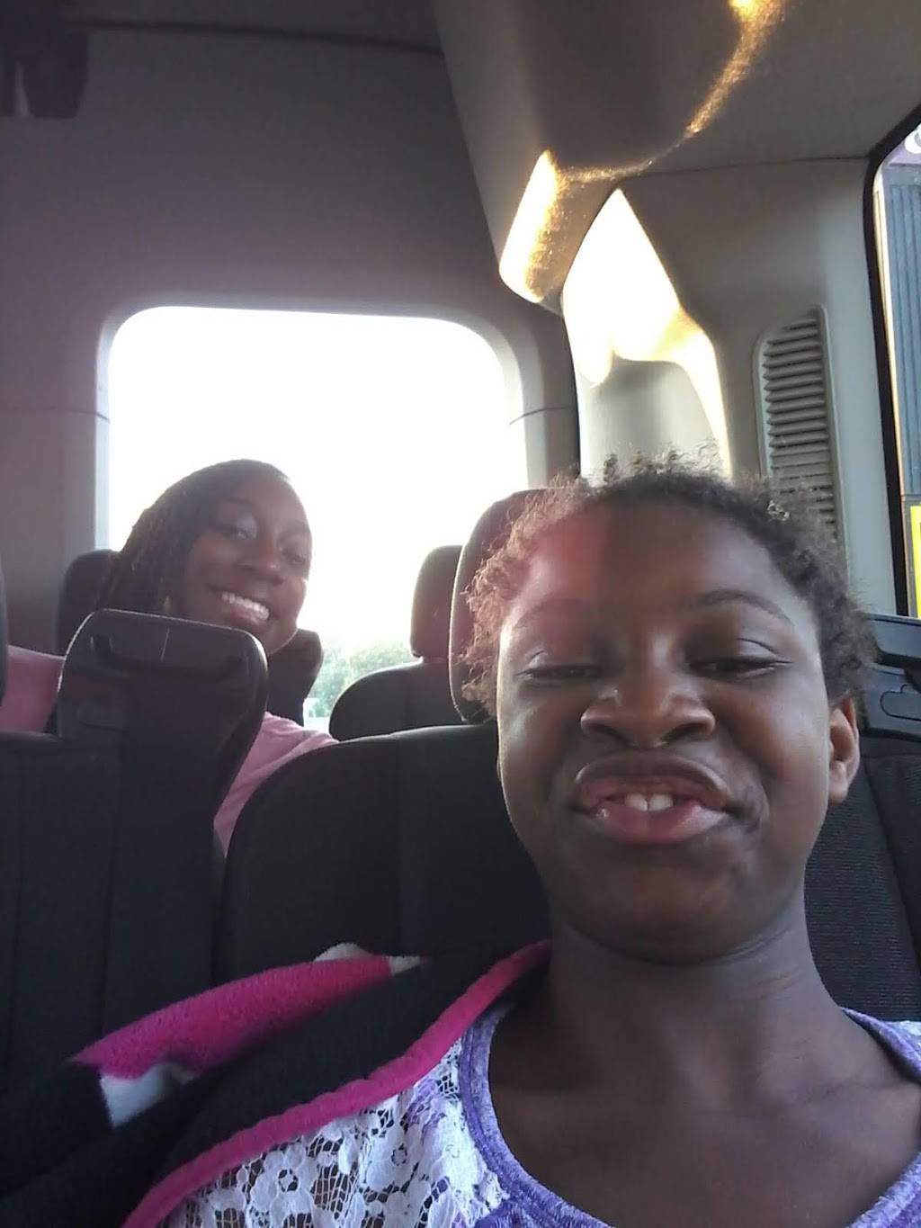 Huffies Bar-B-Que | restaurant | 925 McArthur Ave, Dayton, OH 45417, USA | 9372632289 OR +1 937-263-2289