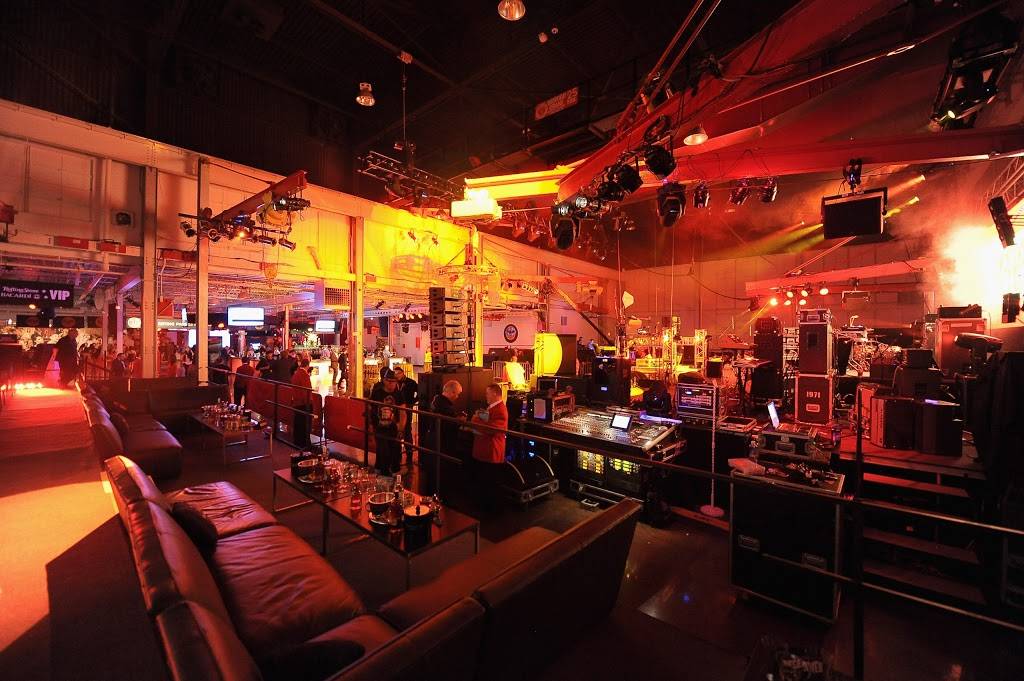 The Crane Bay | restaurant | 551 W Merrill St, Indianapolis, IN 46225, USA | 3174232999 OR +1 317-423-2999