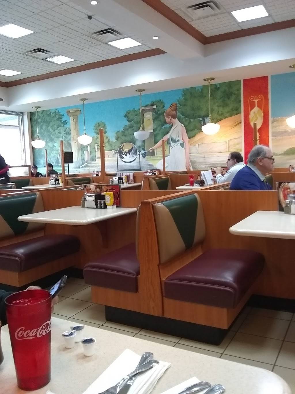 Leos Coney Island | restaurant | 6535 Telegraph Rd, Bloomfield Hills, MI 48302, USA | 2486468568 OR +1 248-646-8568