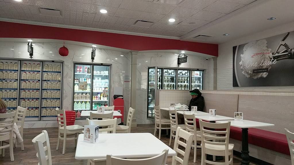 Oberweis Ice Cream and Dairy Store | restaurant | 2105 N Veterans Pkwy, Bloomington, IL 61704, USA | 3098082382 OR +1 309-808-2382