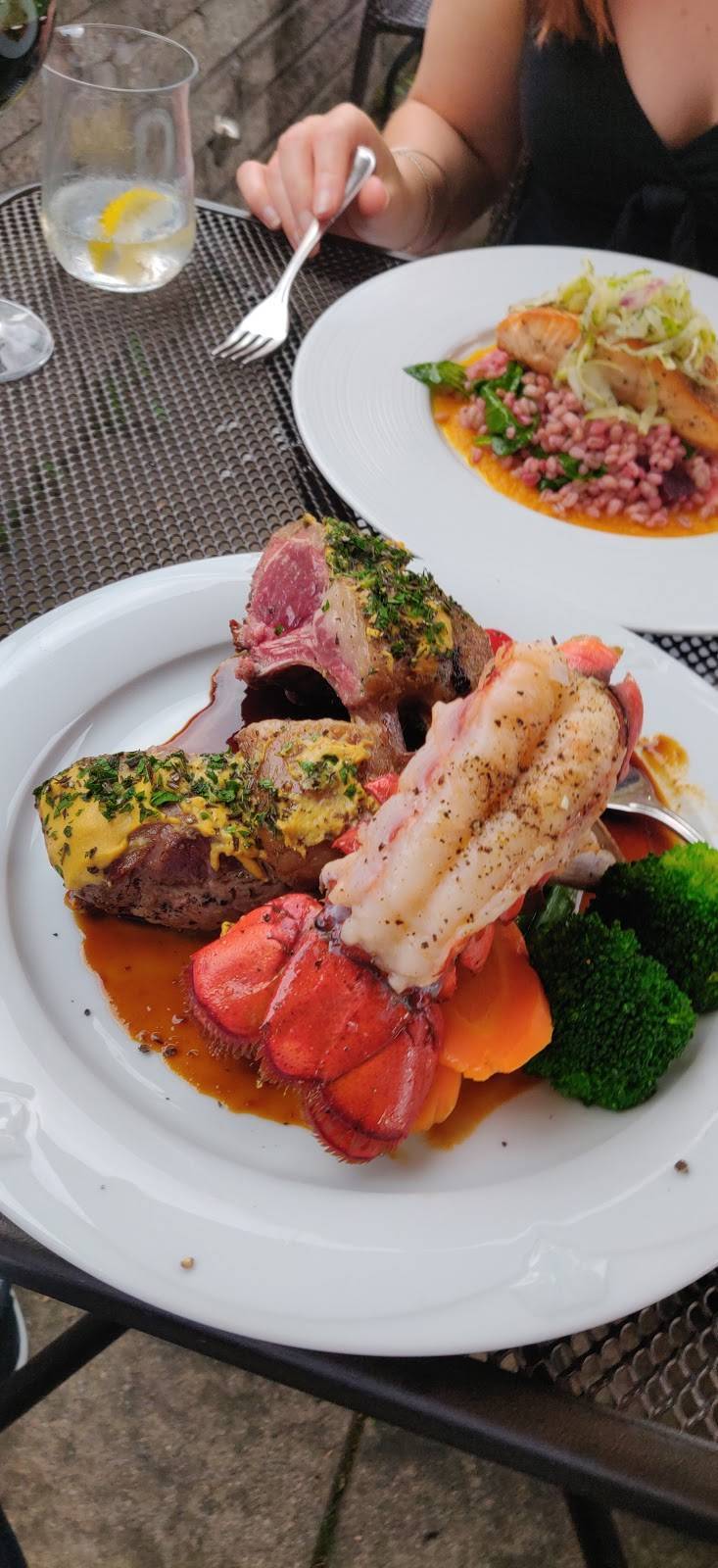 Blackshop Restaurant | restaurant | 595 Hespeler Rd, Cambridge, ON N1R 6J3, Canada | 5196214180 OR +1 519-621-4180