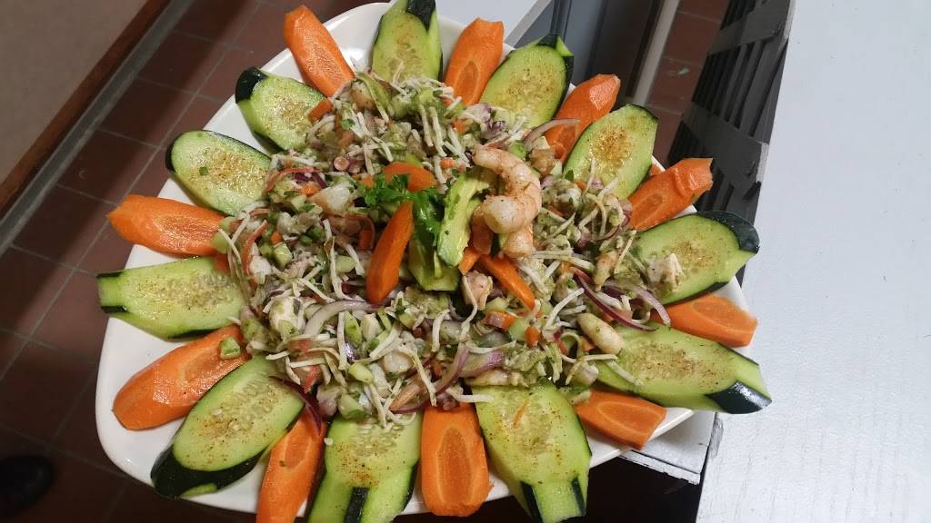 Ceviche Bar "LOS mareados", estilo nayarit | restaurant | 109 S State St B, San Jacinto, CA 92583, USA | 9513500461 OR +1 951-350-0461