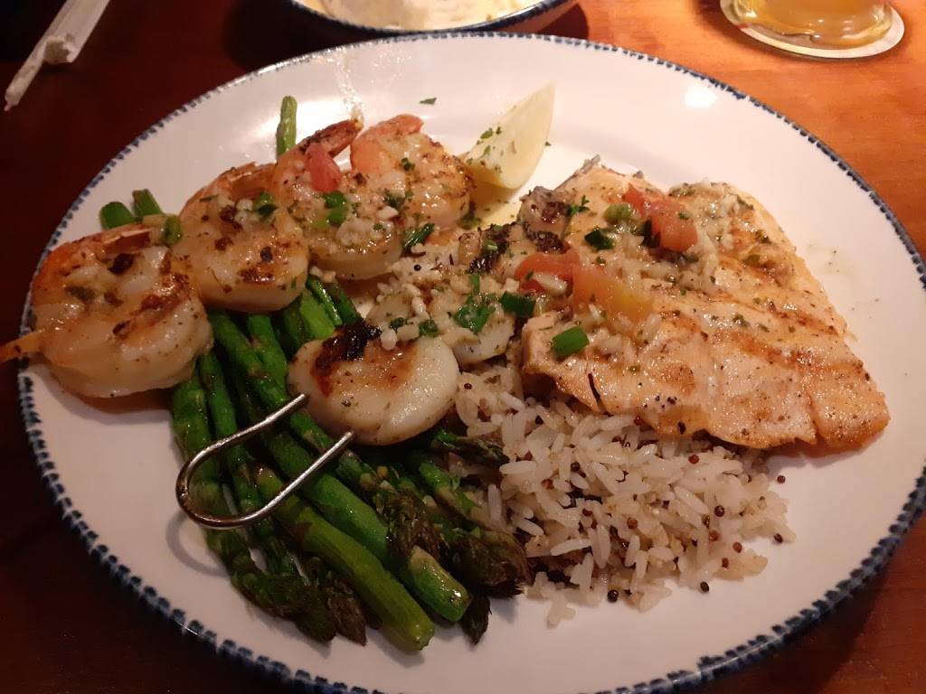 Red Lobster | restaurant | 11695 N Oracle Rd, Oro Valley, AZ 85737, USA | 5205447887 OR +1 520-544-7887