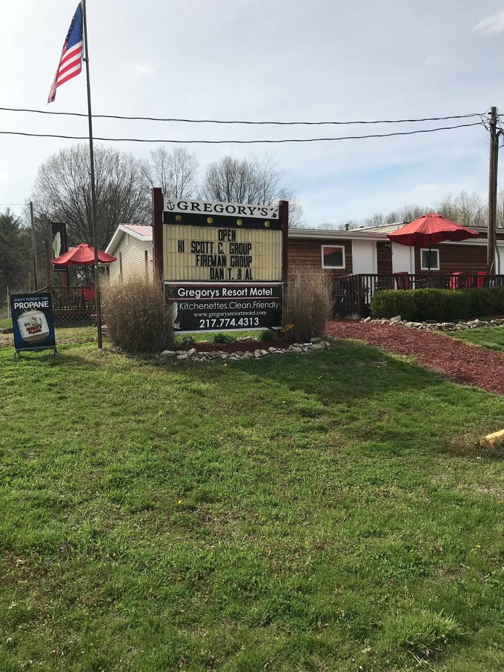 Gregorys Resort Motel & Cabins & Store | restaurant | 1504 N 2070 E Rd, Shelbyville, IL 62565, USA | 2177744313 OR +1 217-774-4313