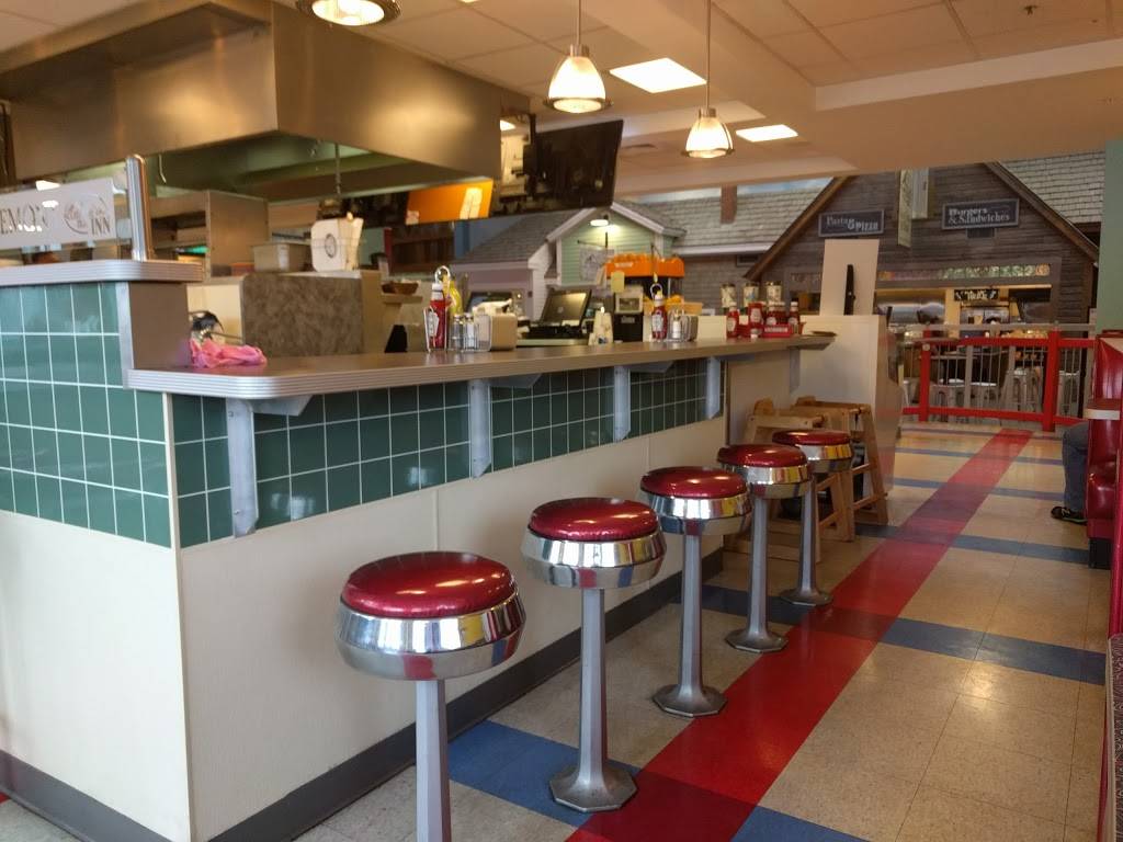 Hi-Way Diner | restaurant | 530 W River Rd, Hooksett, NH 03106, USA | 6032105305 OR +1 603-210-5305