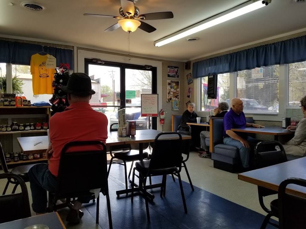 Charleys Restaurant | restaurant | 1705 E Main St, Albemarle, NC 28001, USA | 7049825214 OR +1 704-982-5214