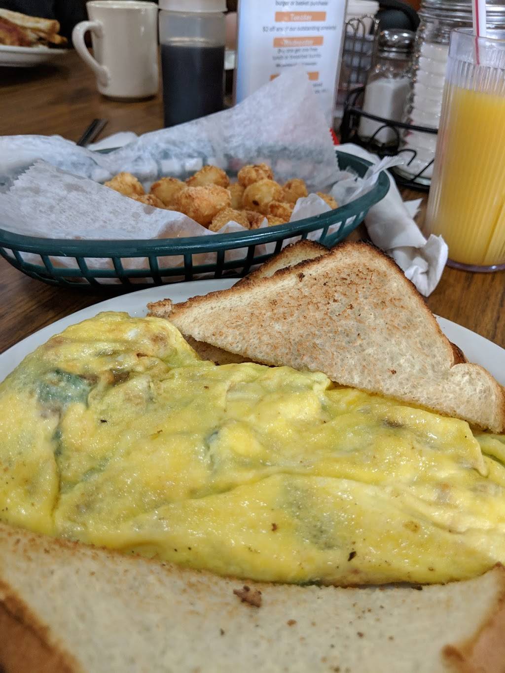 Cherokee Restaurant | restaurant | 1971 W Sherman Blvd, Muskegon, MI 49441, USA | 2317597006 OR +1 231-759-7006