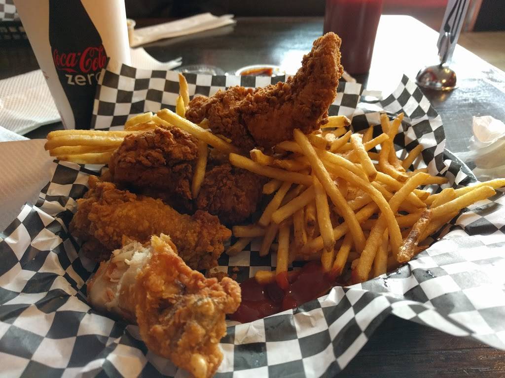 Kikis Chicken Place NORTHGATE | restaurant | 2377 Northgate Blvd, Sacramento, CA 95833, USA | 9163899764 OR +1 916-389-9764