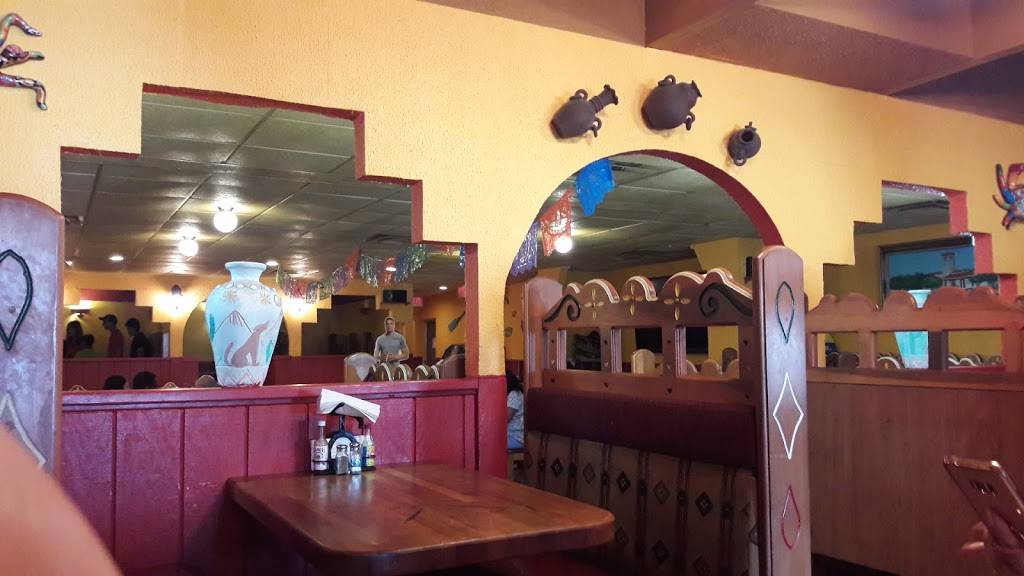 El Rey Tolteca | restaurant | 8412 Sudley Rd, Manassas, VA 20109, USA | 7032577293 OR +1 703-257-7293