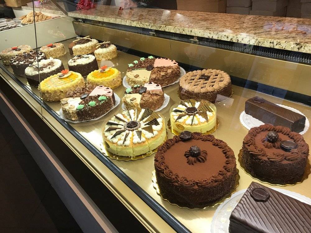 Andrés Confiserie Suisse | restaurant | 5018 Main St, Kansas City, MO 64112, USA | 8165613440 OR +1 816-561-3440