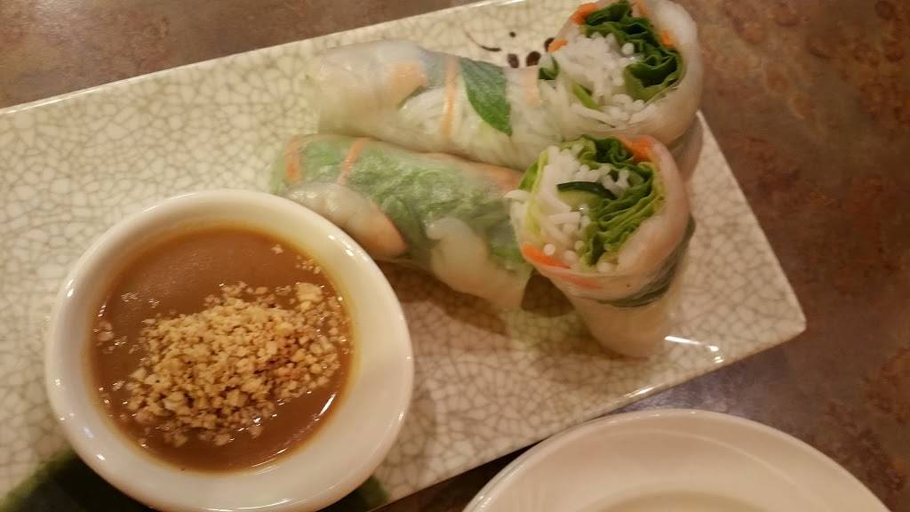 Rolling Wok Cafe | restaurant | 1534 E Grand Ave E, Des Moines, IA 50316, USA | 5152663787 OR +1 515-266-3787