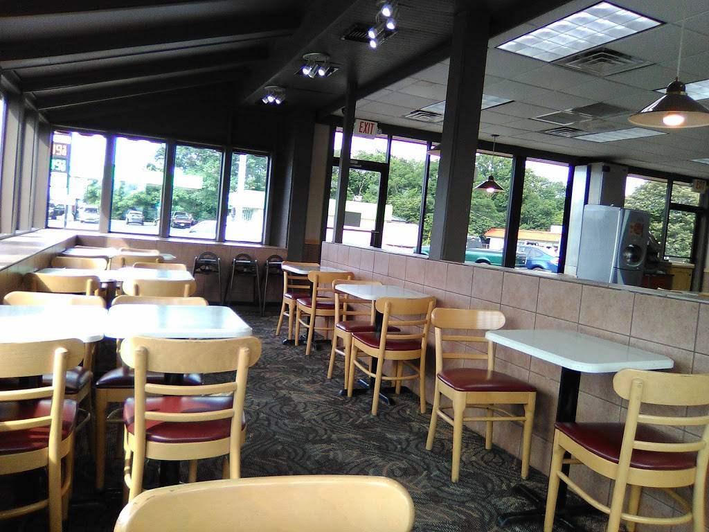 Wendys | restaurant | 807 S. Cumberland_Street, Lebanon, TN 37087, USA | 6154449709 OR +1 615-444-9709
