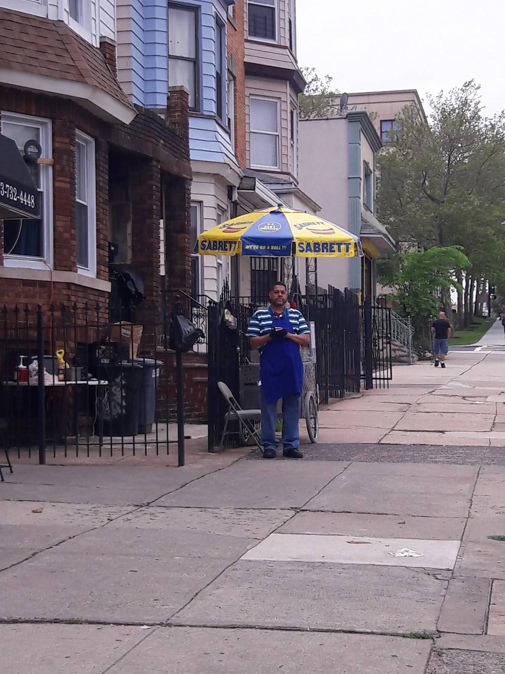 FRANKS-ARE-US | restaurant | 62 Park Ave, Newark, NJ 07104, USA | 9172935961 OR +1 917-293-5961