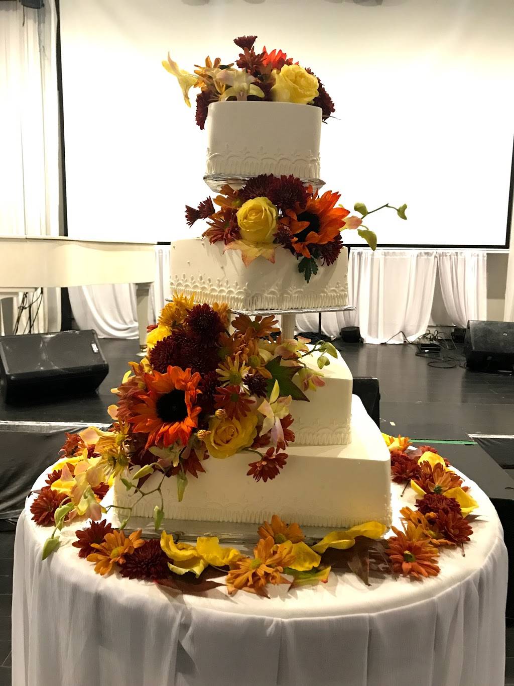 Corner View Bakery & Uyen Thy Restaurant | bakery | 9600 Bolsa Ave # A, Westminster, CA 92683, USA | 7147758307 OR +1 714-775-8307