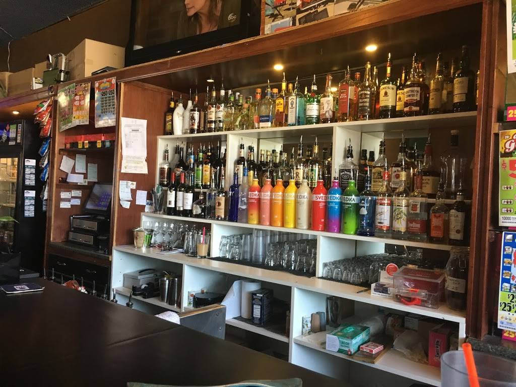 Twin Foxes | night club | 2718 Hewitt Ave, Everett, WA 98201, USA | 4252492299 OR +1 425-249-2299