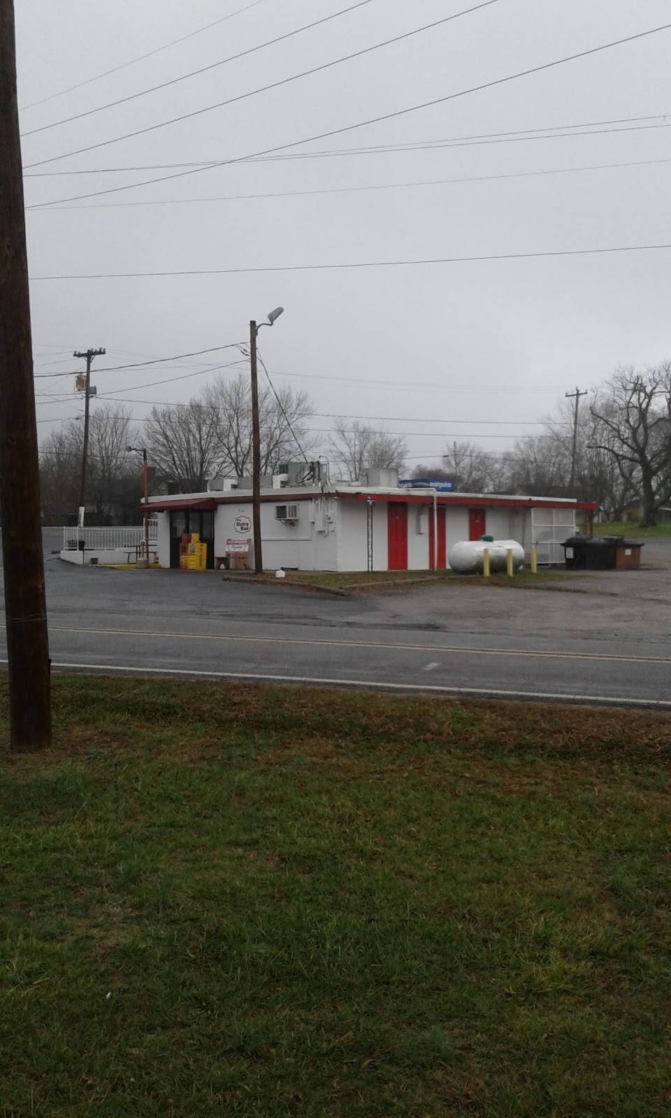 Dairy Bar | restaurant | 9140 NC-90, Stony Point, NC 28678, USA | 7045852684 OR +1 704-585-2684