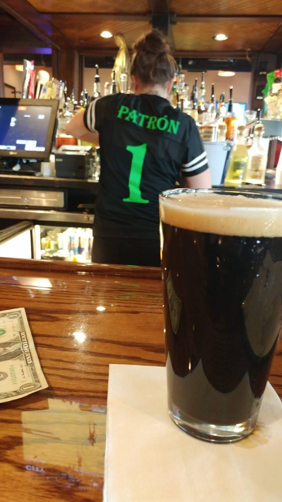 Coachs Sports Bar & Grill | restaurant | 2046 S Bend Ave, South Bend, IN 46635, USA | 5743875601 OR +1 574-387-5601