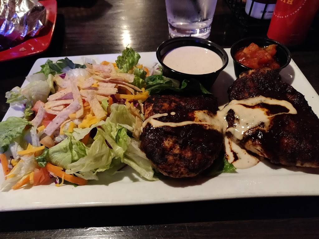 Red Robin Gourmet Burgers and Brews | restaurant | 1139 NE Grand Ave, Portland, OR 97232, USA | 5032319223 OR +1 503-231-9223