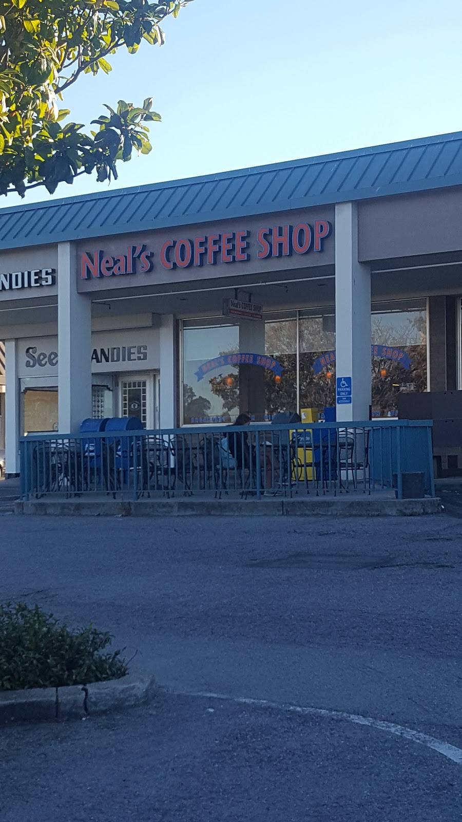 Neals Coffee Shop | restaurant | 1845 El Camino Real, Burlingame, CA 94010, USA | 6506924281 OR +1 650-692-4281