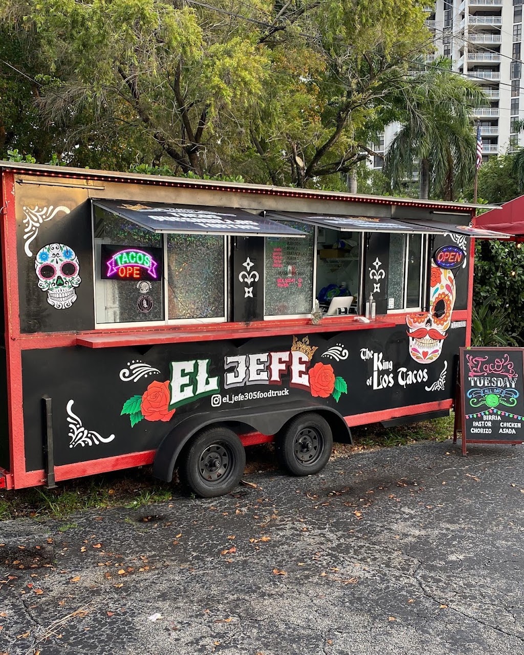 El Jefe Tacos & Aromaeverfresh Drinks Vibe | restaurant | 10701 Biscayne Blvd, Miami Shores, FL 33138, USA | 3053997785 OR +1 305-399-7785