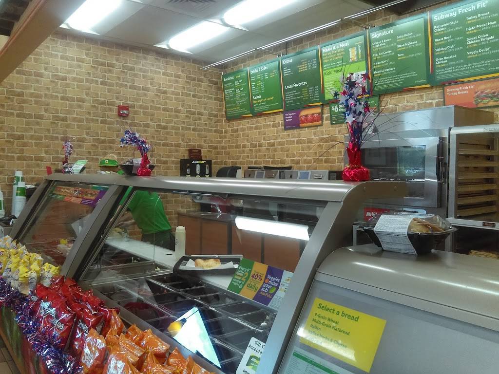 Subway | restaurant | 2424 Wadhams Rd, Smiths Creek, MI 48074, USA | 8109877859 OR +1 810-987-7859