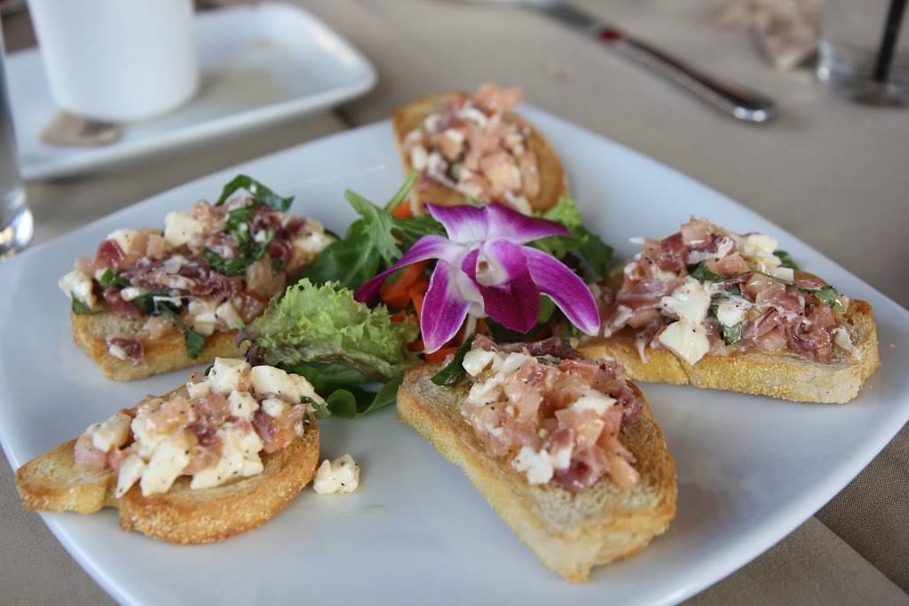 Cicciottis Trattoria Italiana & Seafood | restaurant | 1933 San Elijo Ave, Cardiff, CA 92007, USA | 7606342335 OR +1 760-634-2335