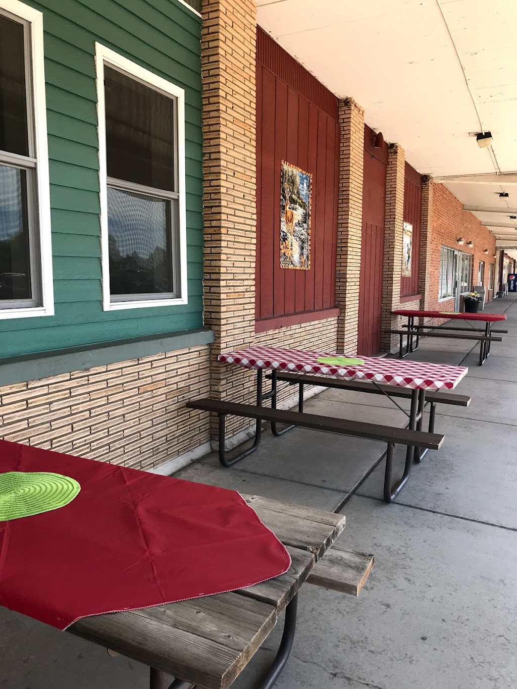 Haven Bar & Grill | restaurant | 217 Kennedy Memorial Dr, Hoyt Lakes, MN 55750, USA | 2182253134 OR +1 218-225-3134