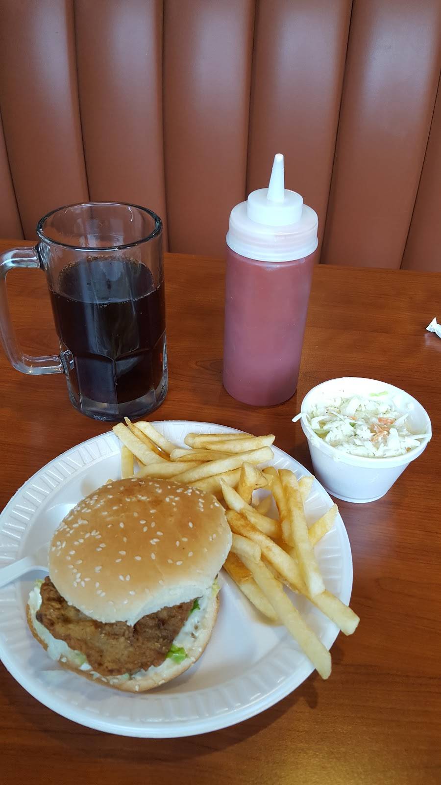 Petes Drive-In | restaurant | 1009 E Pearce Blvd, Wentzville, MO 63385, USA | 6363276992 OR +1 636-327-6992