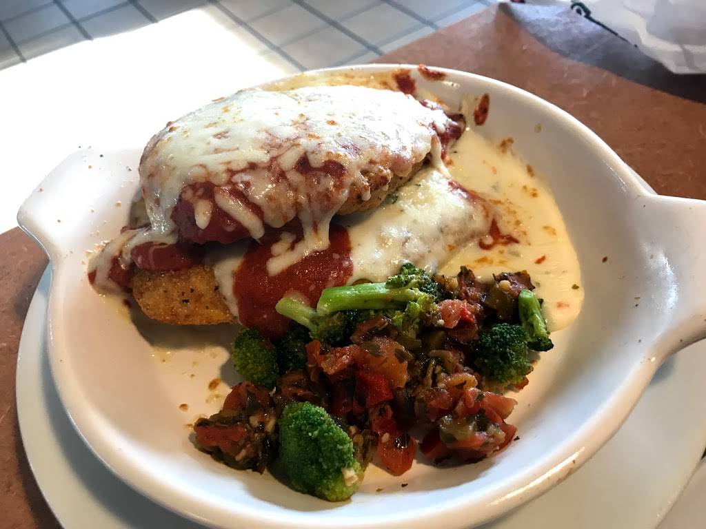 Fazolis | restaurant | 1310 3rd Ave, Huntington, WV 25701, USA | 3046979908 OR +1 304-697-9908