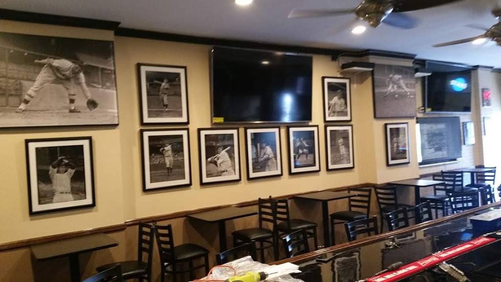 Morris Park Inn | restaurant | 1024 Morris Park Ave, The Bronx, NY 10461, USA | 7182394109 OR +1 718-239-4109