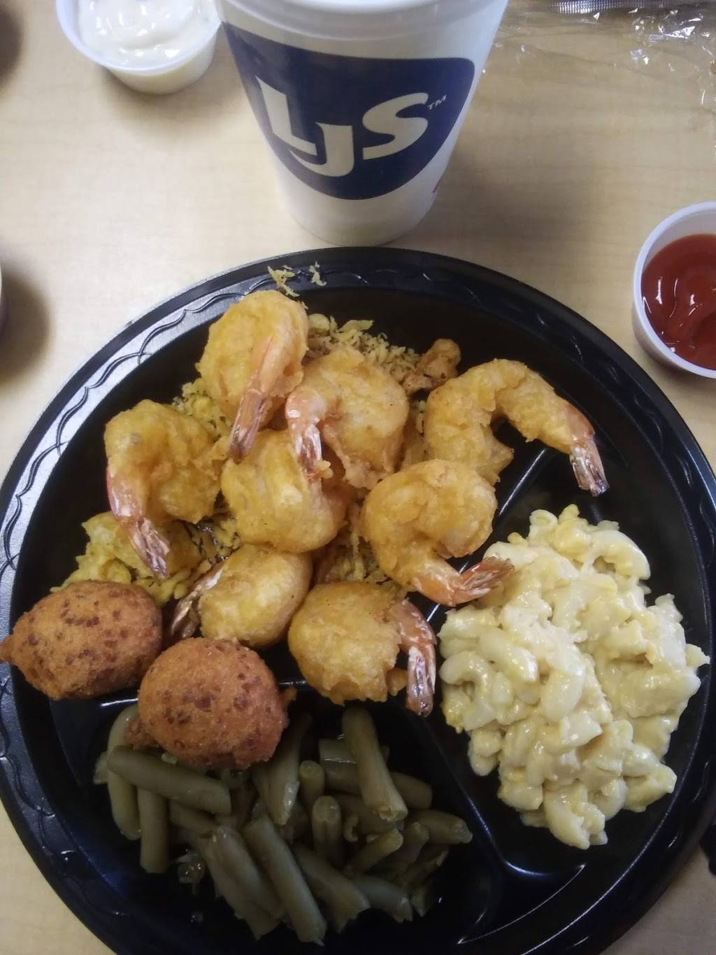 Long John Silvers | restaurant | 2000 Watson Blvd, Warner Robins, GA 31093, USA | 4789221871 OR +1 478-922-1871