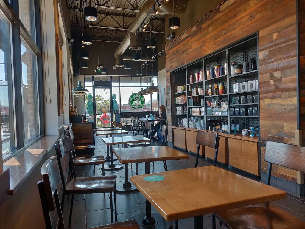 Starbucks | cafe | 3259 W Shore Dr, Holland, MI 49424, USA | 6169946387 OR +1 616-994-6387