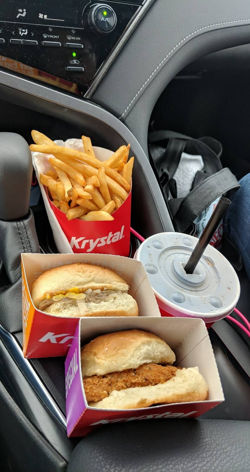 Krystal | meal takeaway | 560 Atlanta Rd, Cumming, GA 30040, USA | 7708441993 OR +1 770-844-1993