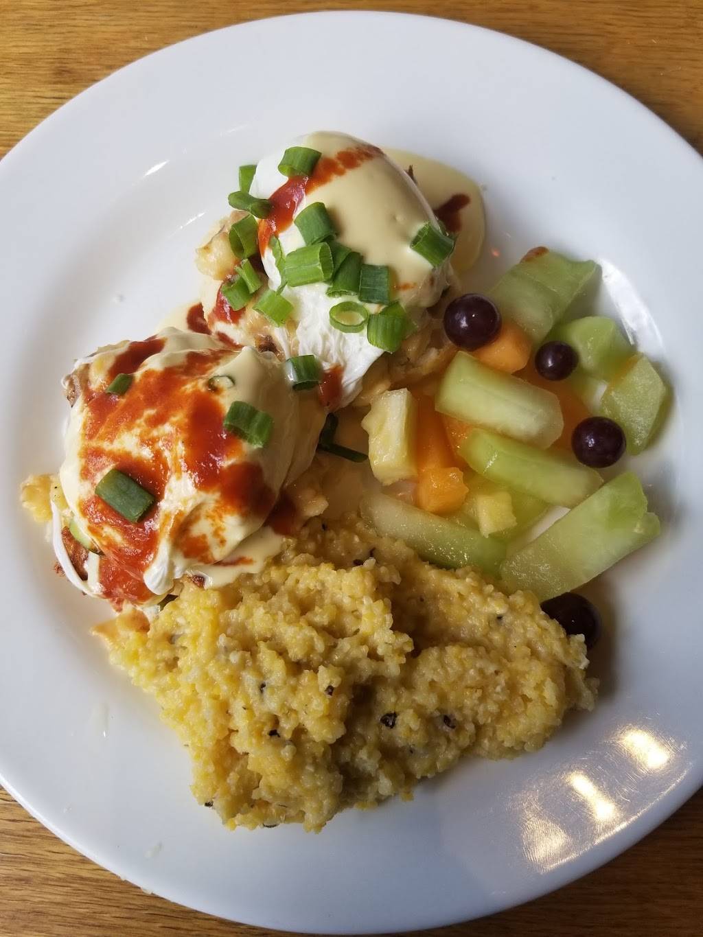 Triangle Char & Bar | restaurant | 828 Savannah Hwy, Charleston, SC 29407, USA | 8433771300 OR +1 843-377-1300