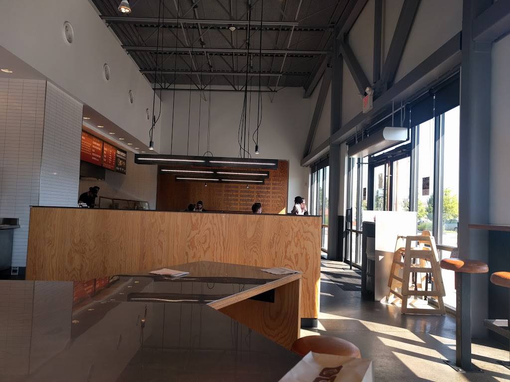 Chipotle Mexican Grill | restaurant | 35 Highland Ave, Seekonk, MA 02771, USA | 5083431000 OR +1 508-343-1000