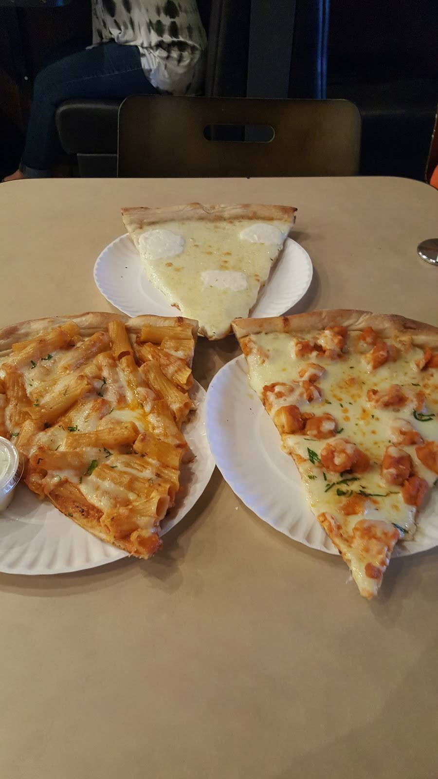 Luigis | restaurant | 526 Jericho Turnpike, Mineola, NY 11501, USA | 5162947400 OR +1 516-294-7400