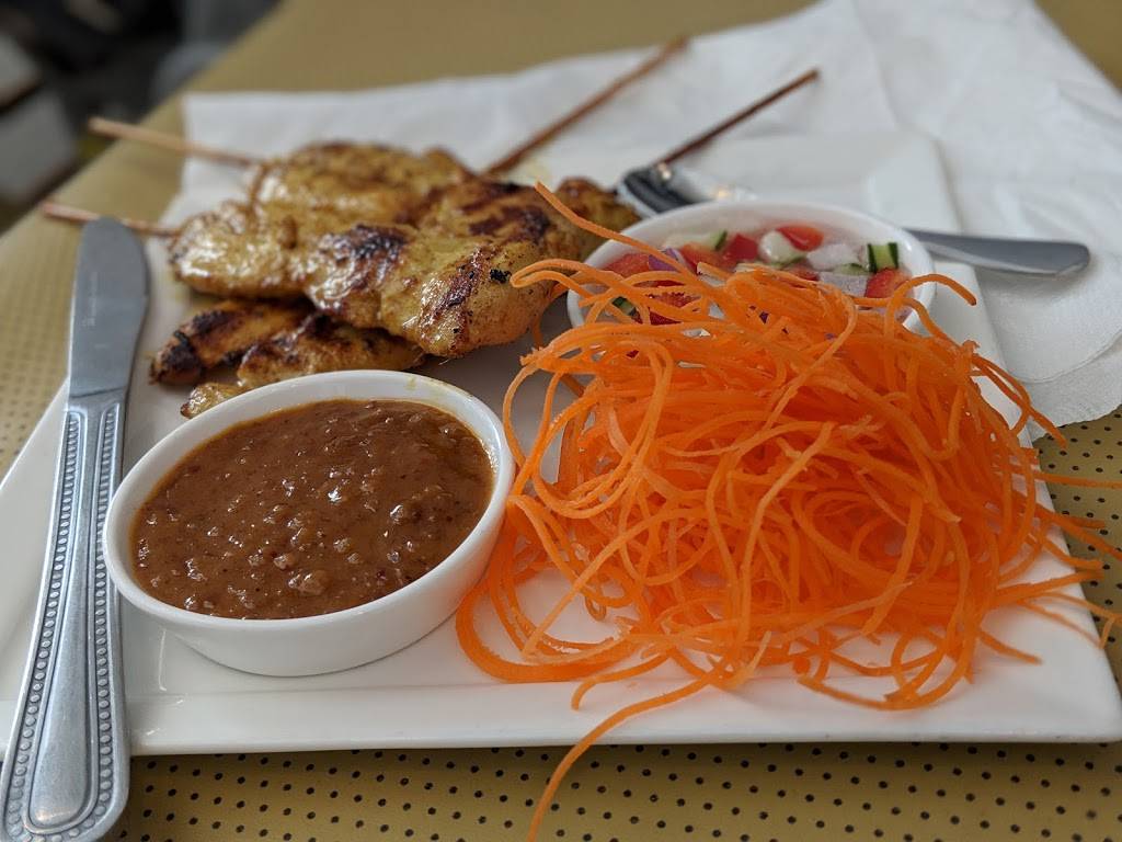 Siriwan Thai | restaurant | 12115 Darnestown Rd, Gaithersburg, MD 20878, USA | 3015694050 OR +1 301-569-4050