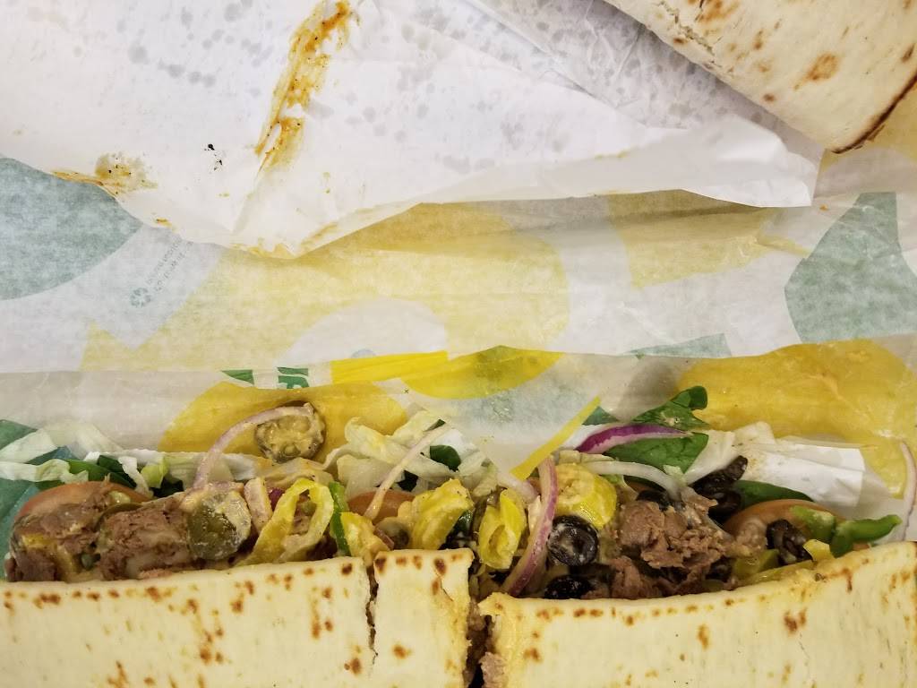 Subway Restaurants | restaurant | 530 Woodbury Drive Suite 200 Woodbury Plaza Shopping Center, Woodbury, MN 55125, USA | 6515783682 OR +1 651-578-3682